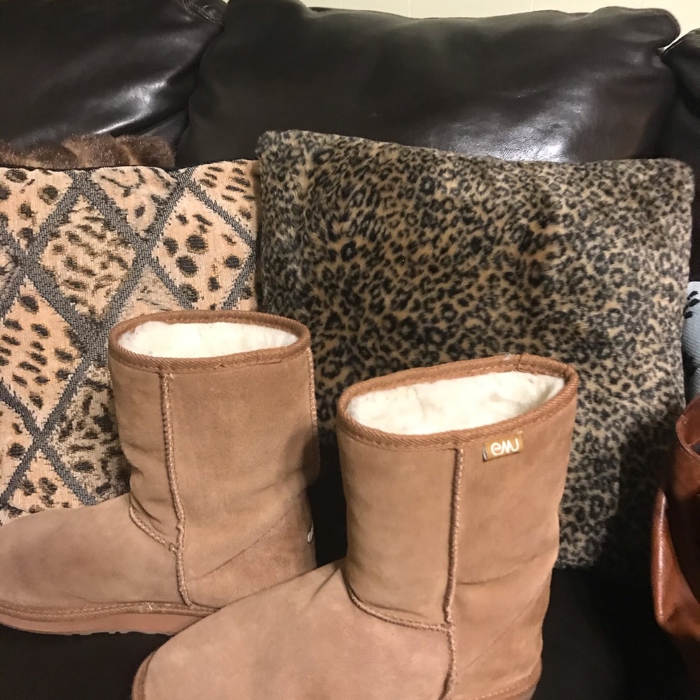 Emu boots